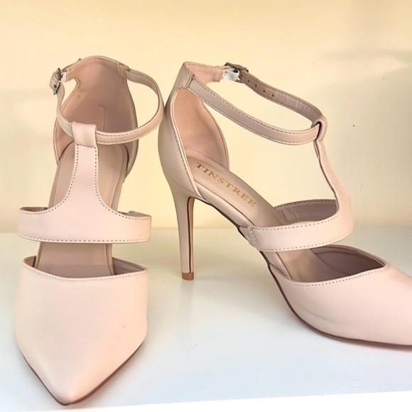 TINSTREE,Stunners! Sexy T-Strap Womens High Heels Pointed Toe Pumps size 9, NWOT - Picture 11 of 14